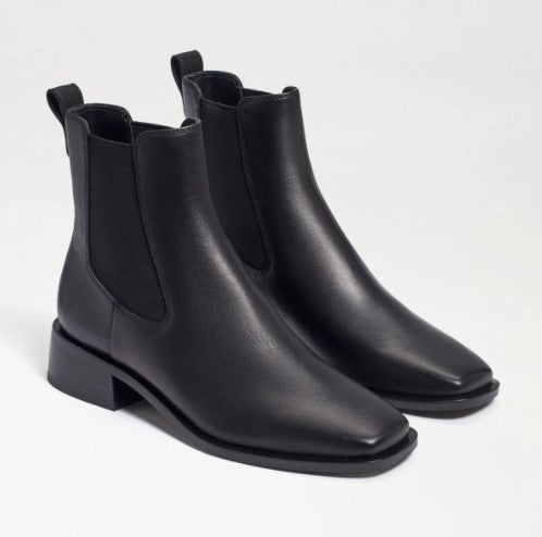 Black leather Thelma Chelsea Boot.