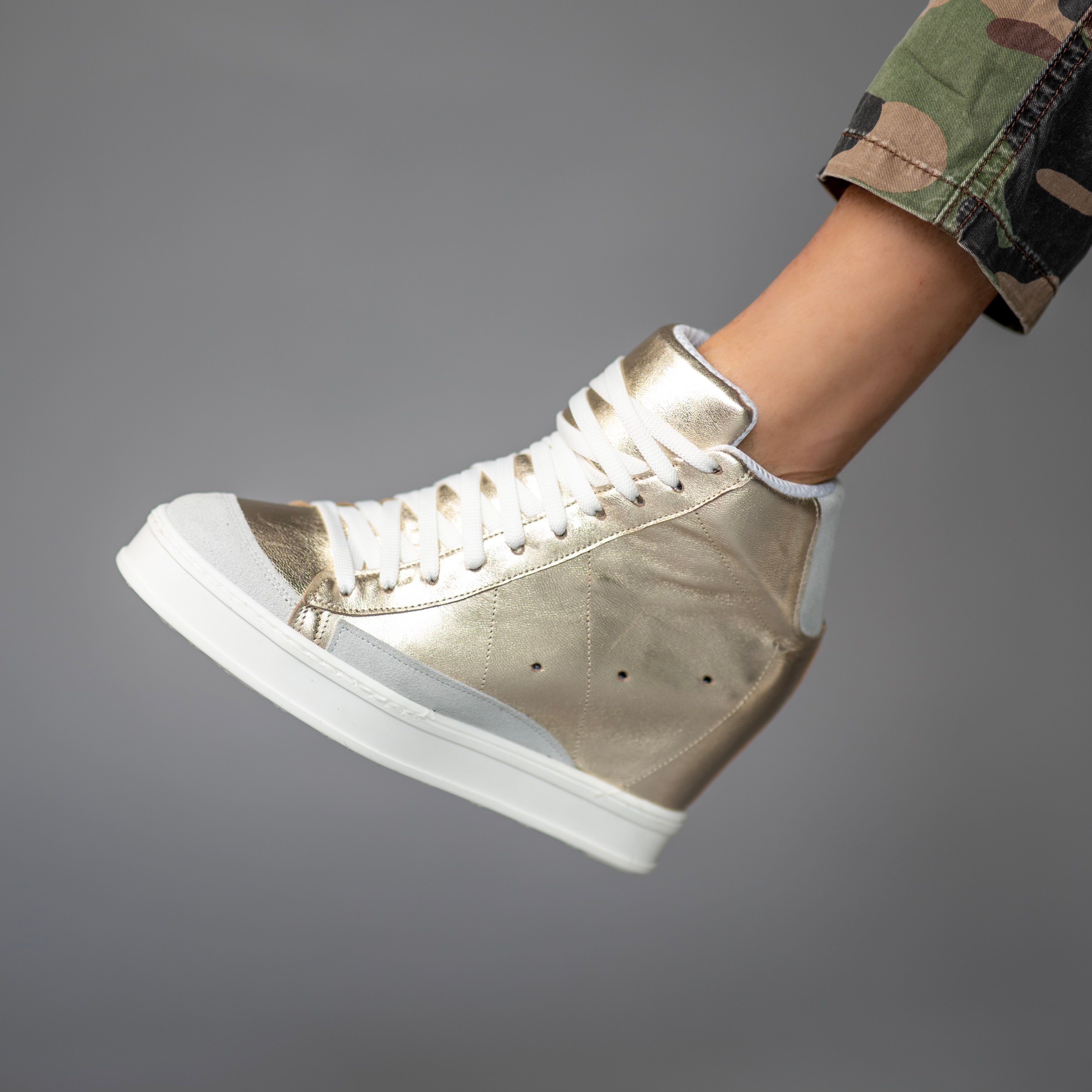 Bold Ouro Wedge Sneaker