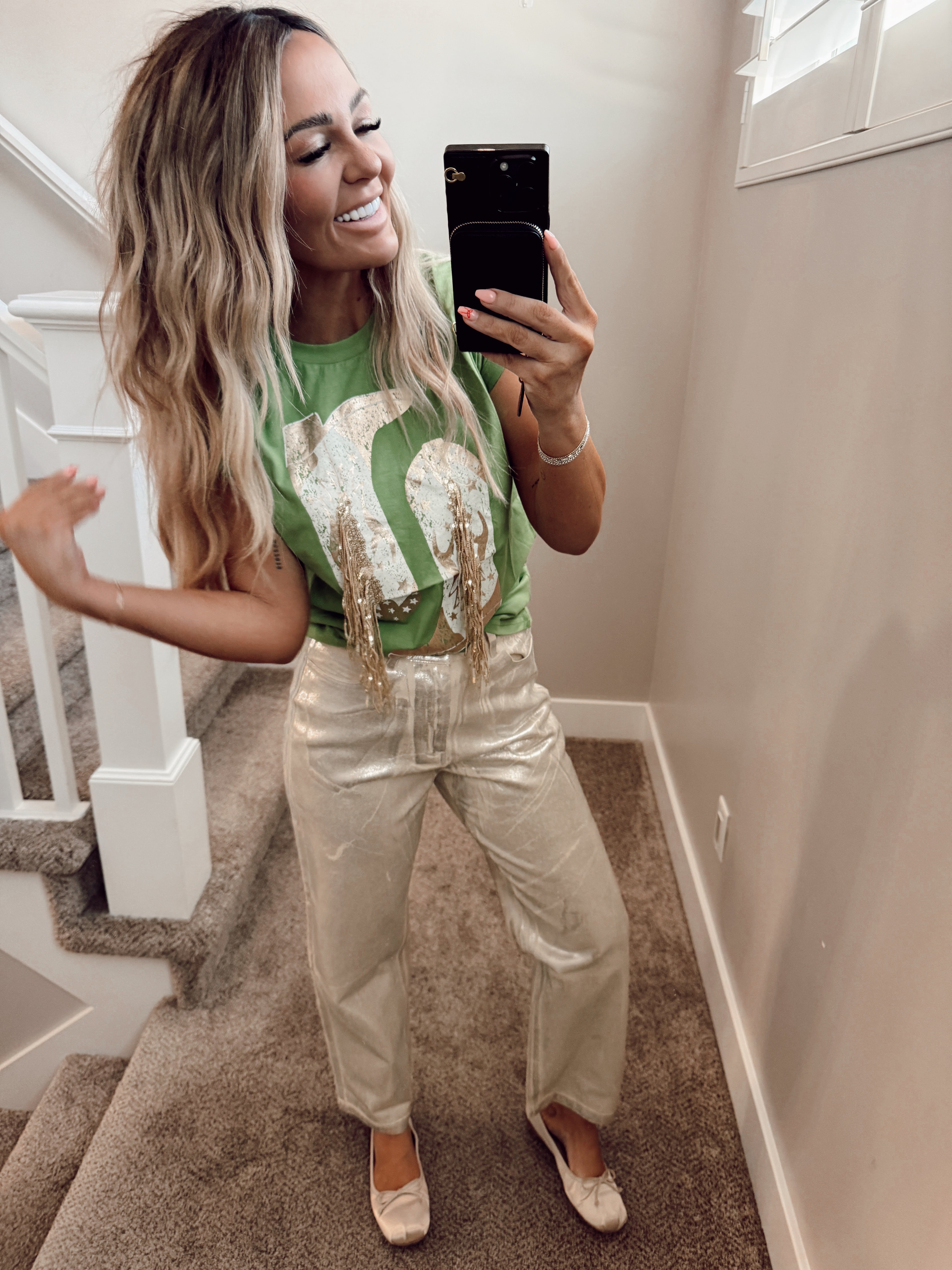 Green sparkly boot t-shirt