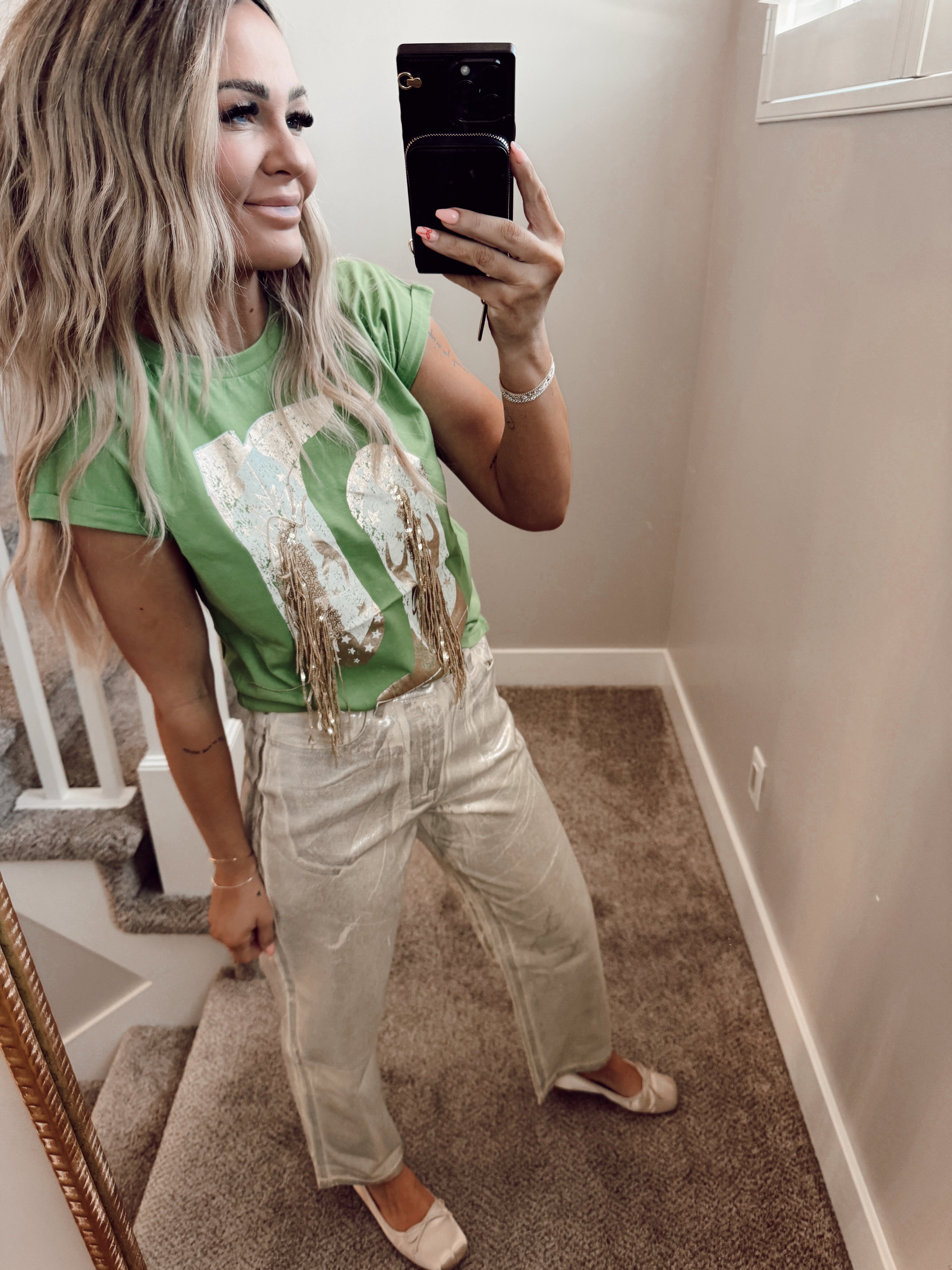 Green sparkly boot t-shirt