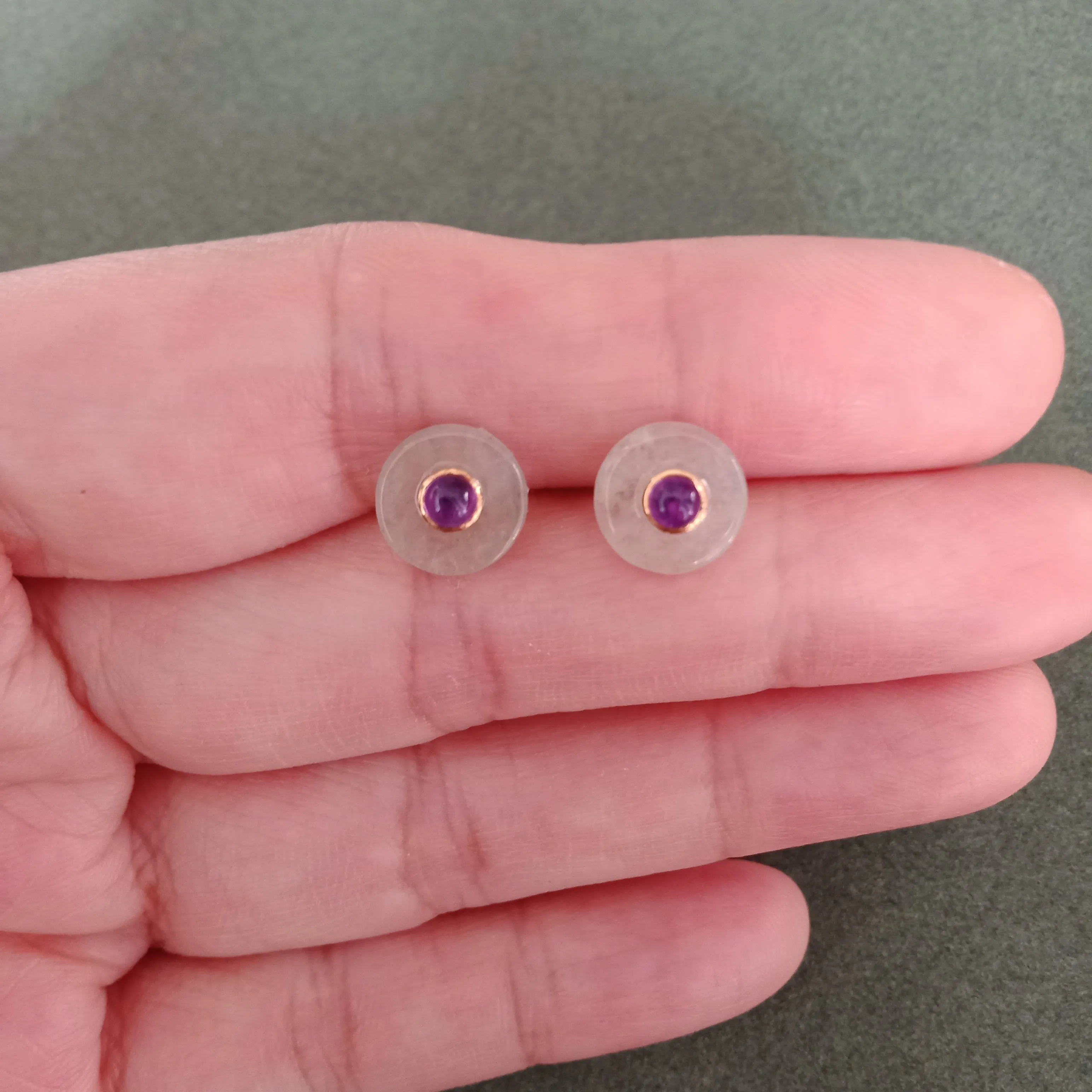 Jade and amethyst stud earrings with donut design