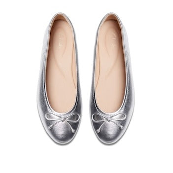 Presale: Clarks Fawna Lily Metallic Pumps