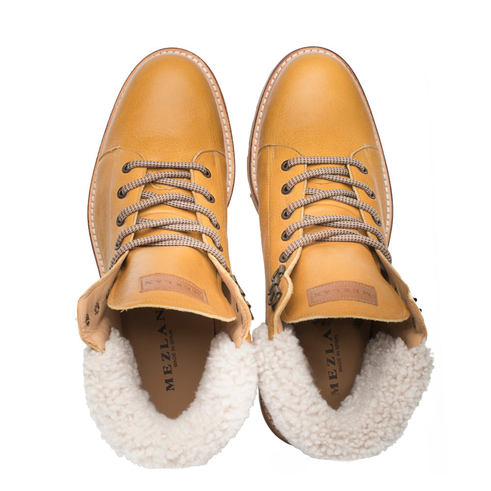 Shearling Mountain Boots