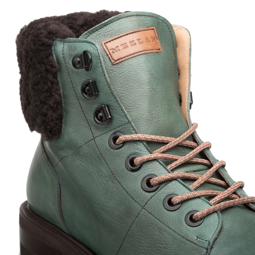 Shearling Mountain Boots