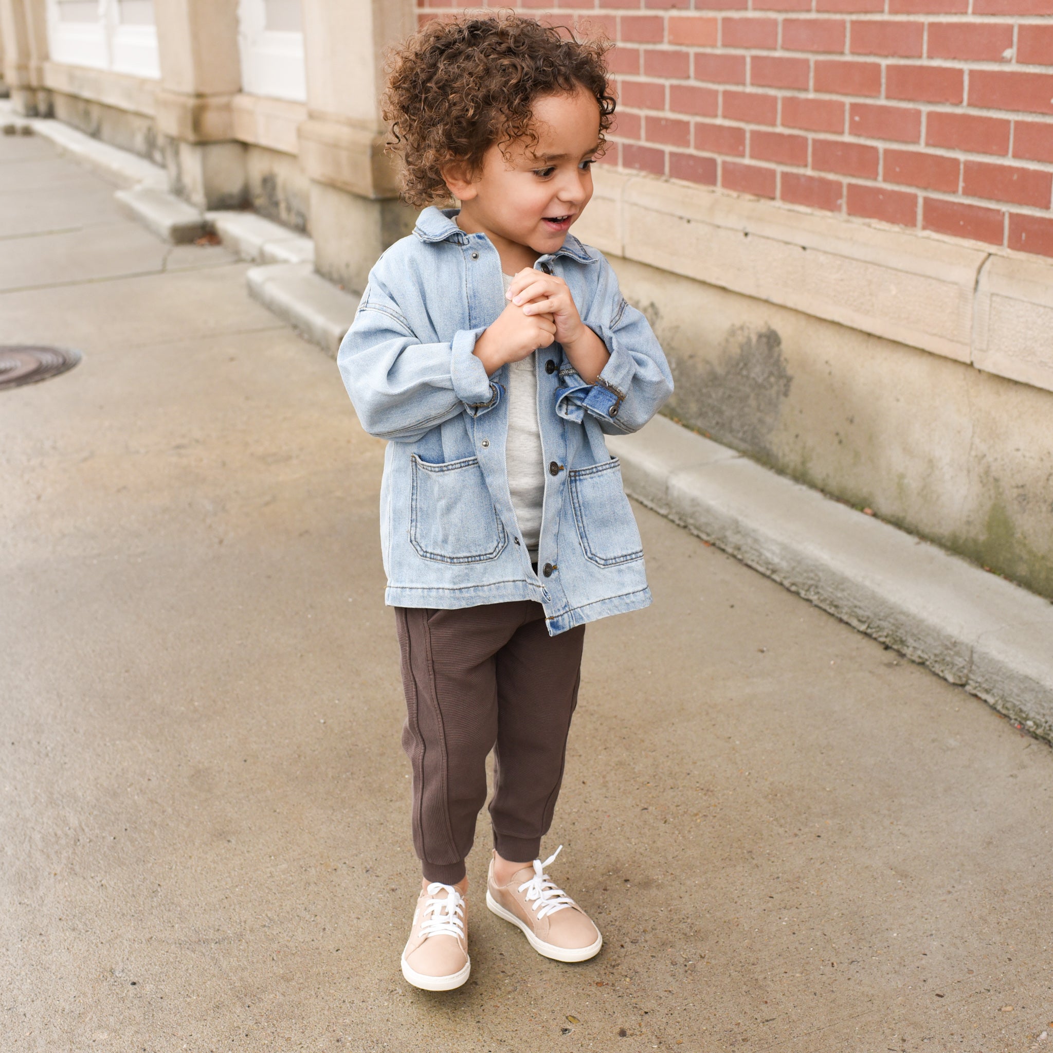 Tan Waxed - Low Top Shoes