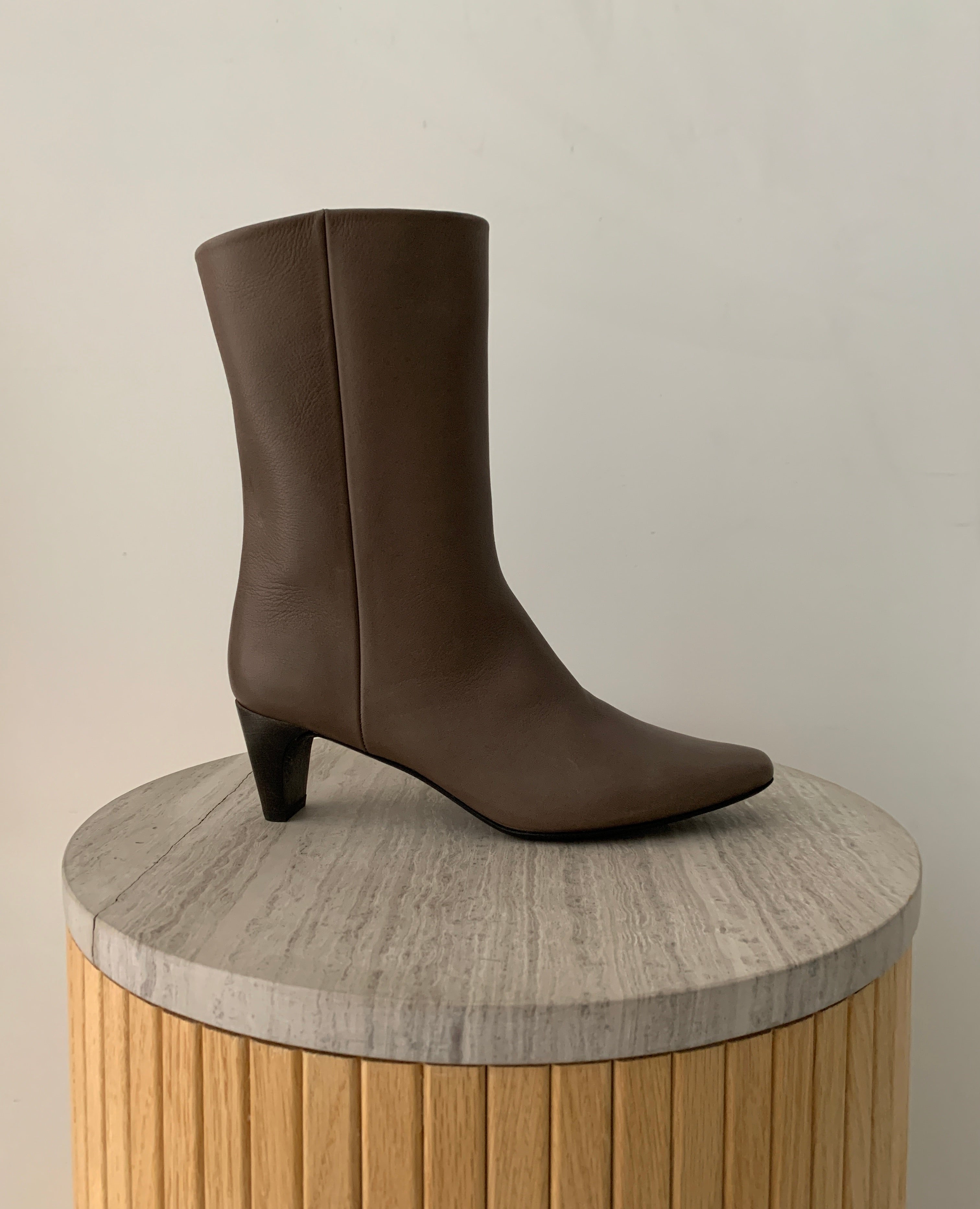 Warehouse Sale - Wakame boots in taupe leather