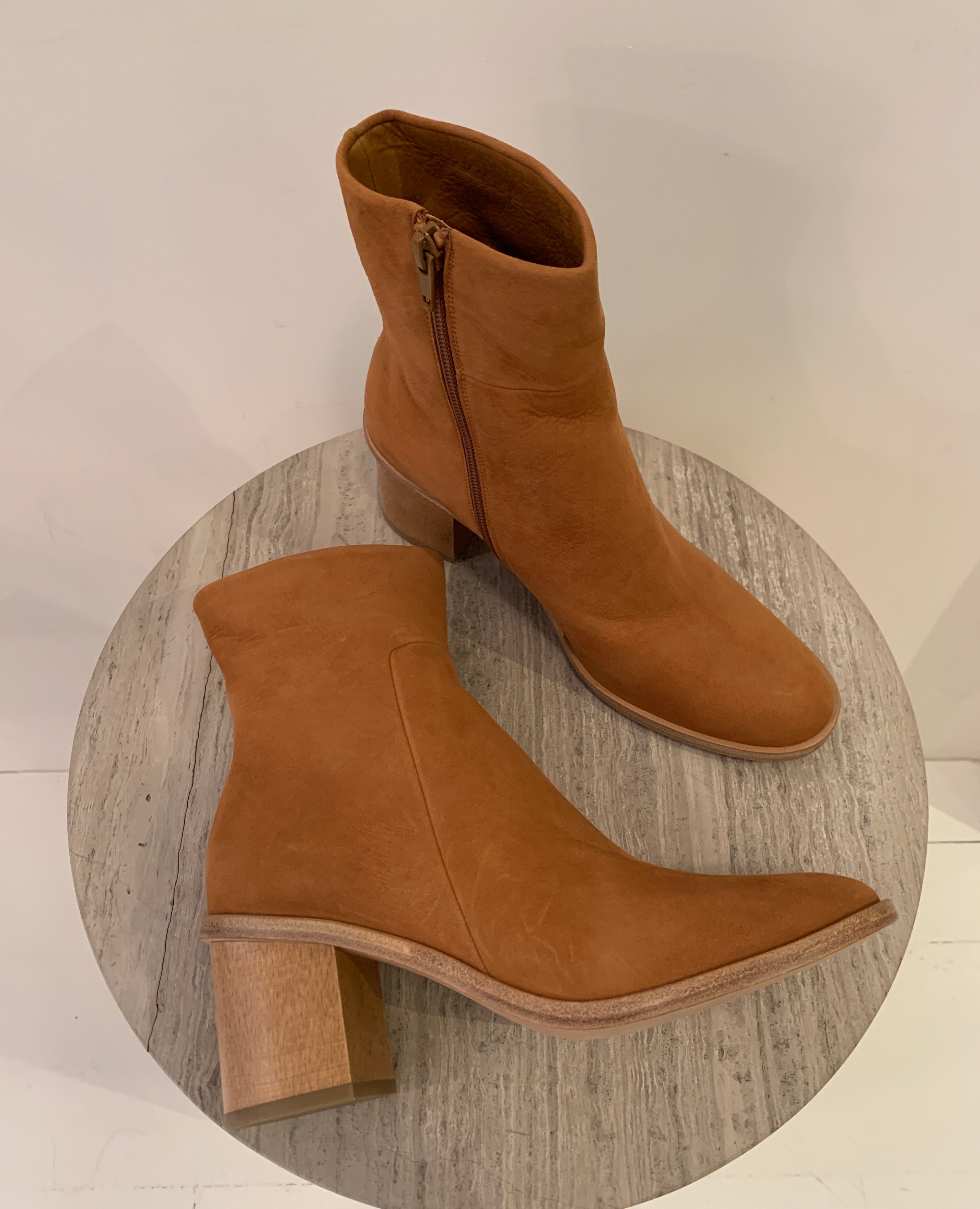 Warehouse Sale - Women's Cognac Nubuck Babe Boots